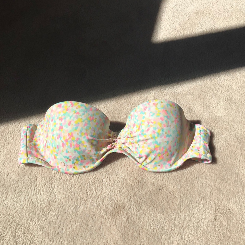 Victoria’s Secret strapless top